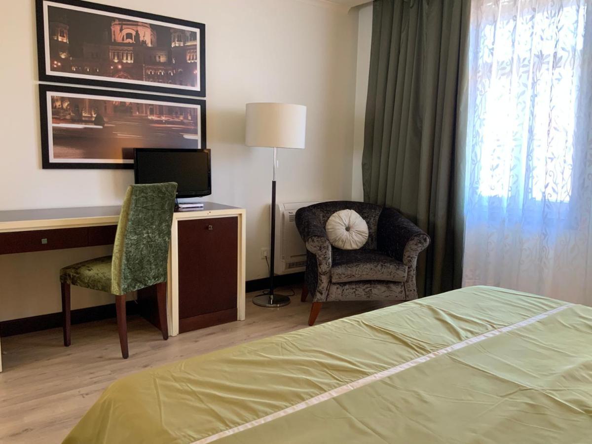 Veneza Hotel อาเวโร ภายนอก รูปภาพ