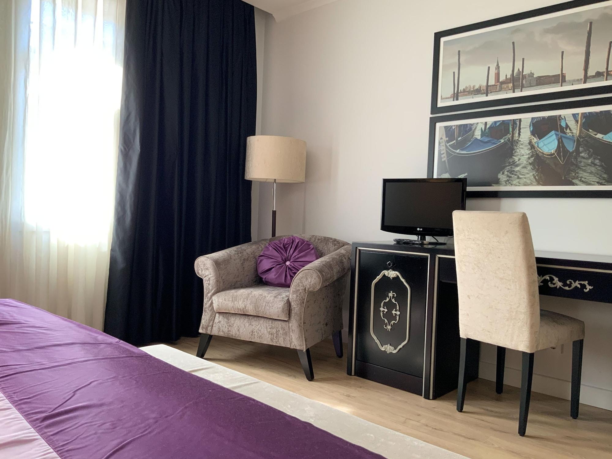 Veneza Hotel อาเวโร ภายนอก รูปภาพ